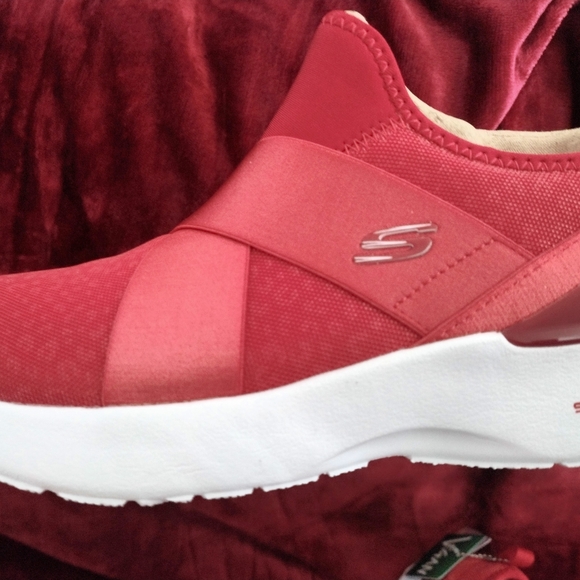 Skecher's Dynamight In Rich Glow Women's Size 8 - Picture 4 of 10